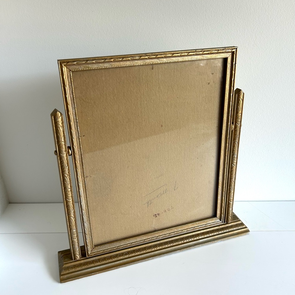 Vintage Wooden Gold Swinging Photo Frame